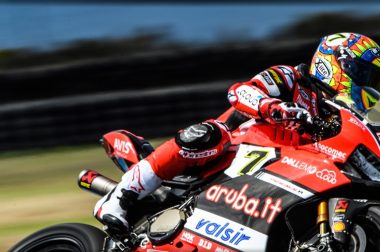 Doppio podio in Gara 2 a Phillip Island per il team Aruba.it Racing